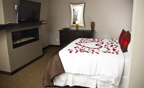 Belamere Suites Hotel Perrysburg Exteriör bild