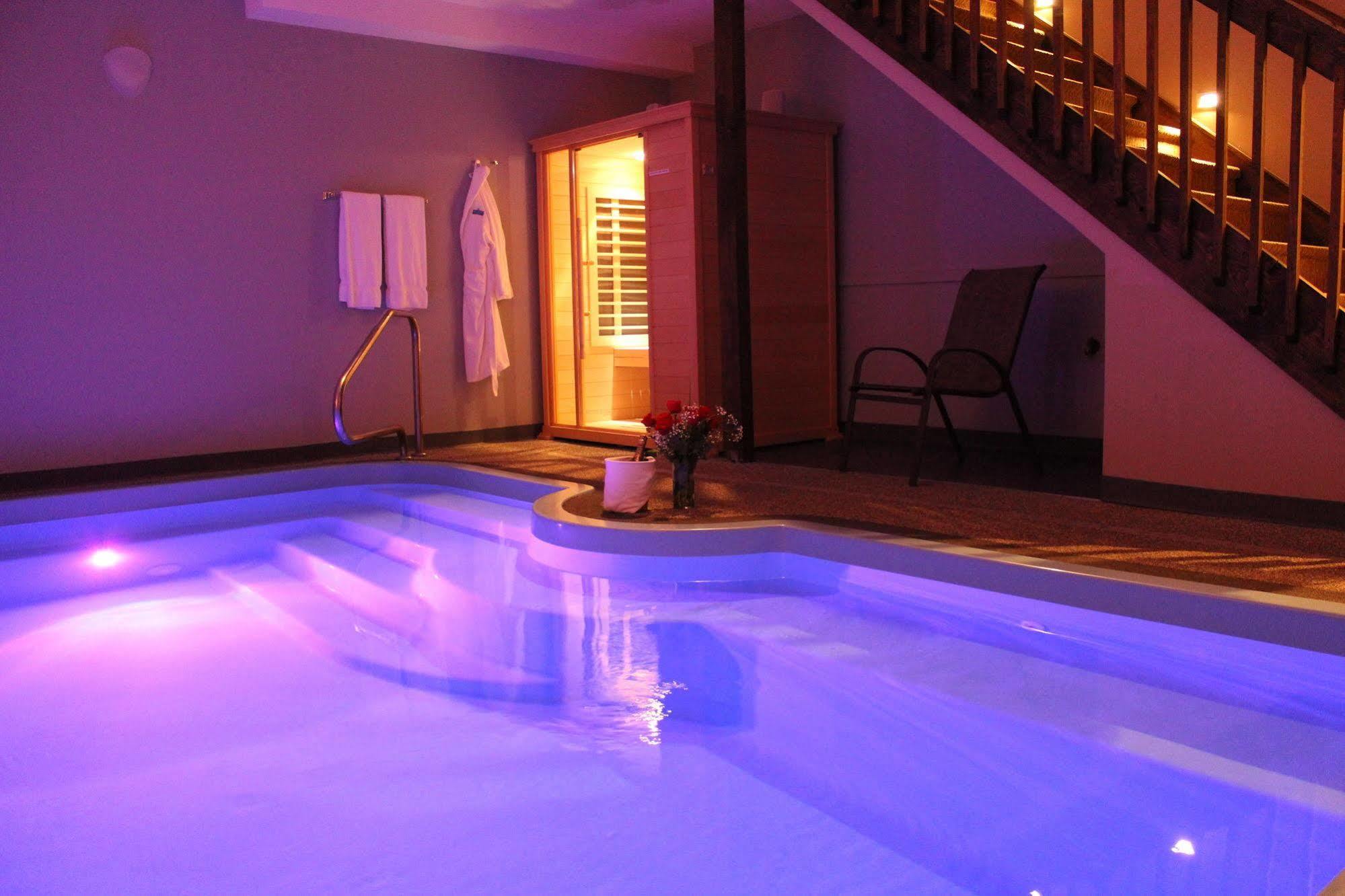 Belamere Suites Hotel Perrysburg Exteriör bild